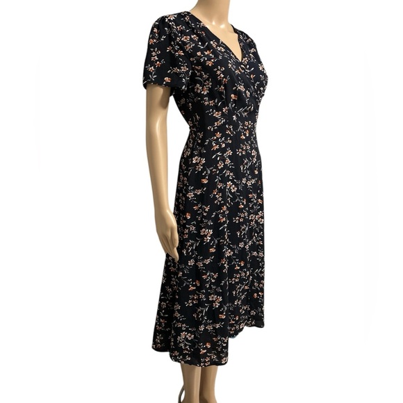 Shein Floral wrap around midi dress - Picture 2 of 3